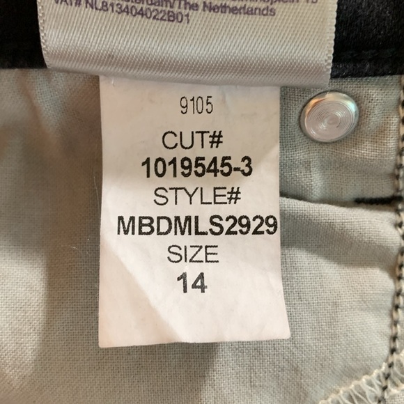 NYDJ Black Stretch Straight Leg Lift Tuck a technology Jeans size 14 - Picture 10 of 10